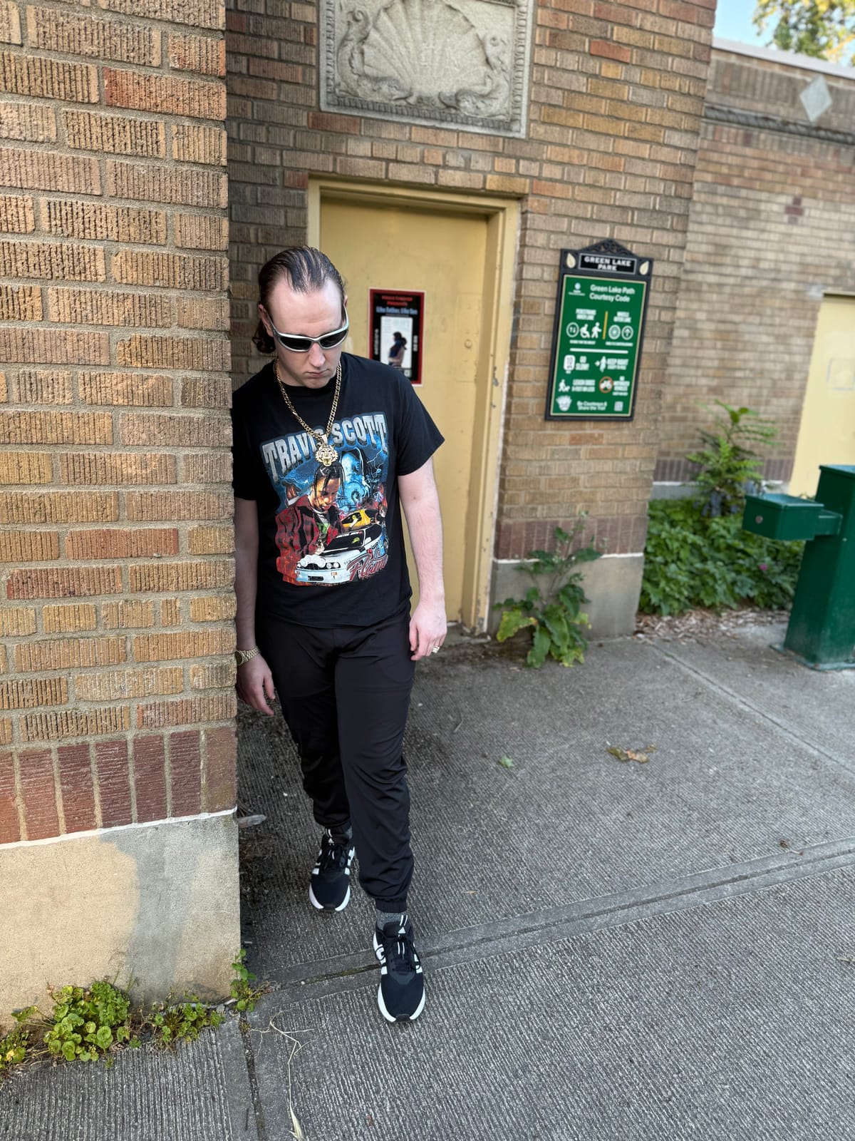 D21 – From Struggles to Stardom: Seattle’s Rising Hip-Hop Voice