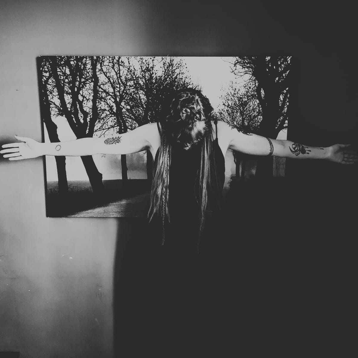 nøwhere: Crafting Soundscapes of Melancholy and Darkness