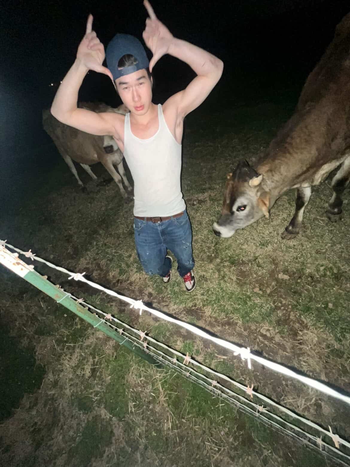 MuseOverMan: Creating Beyond Consumption